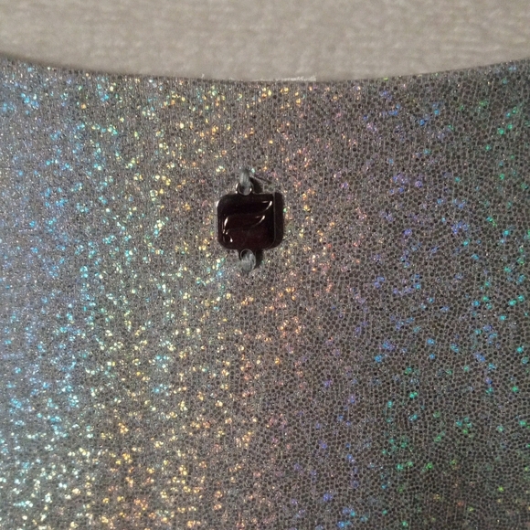 Fabletics Harlyn Medium Impact Sports Bra Silver Glitter Hologram Size Medium - Picture 3 of 7